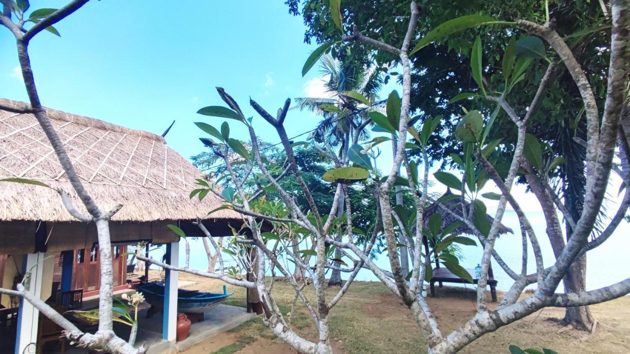 Khabita Beach Resort Lembar  Екстериор снимка
