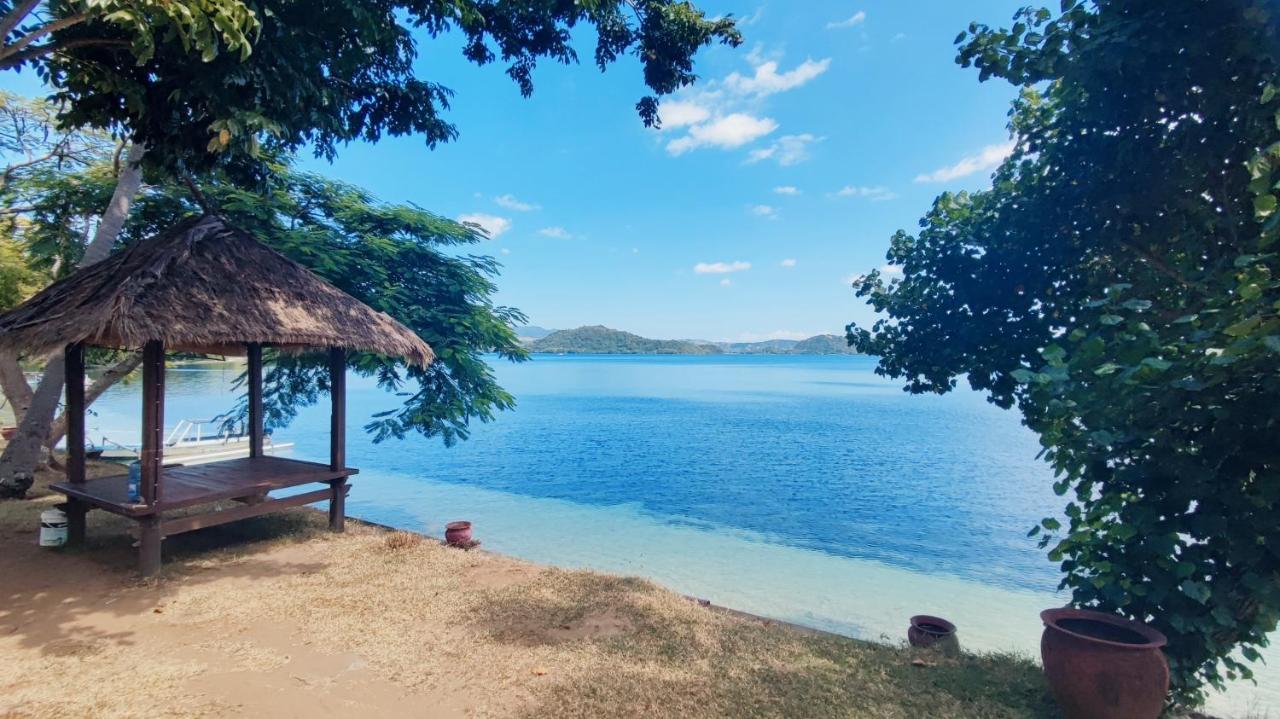 Khabita Beach Resort Lembar  Екстериор снимка