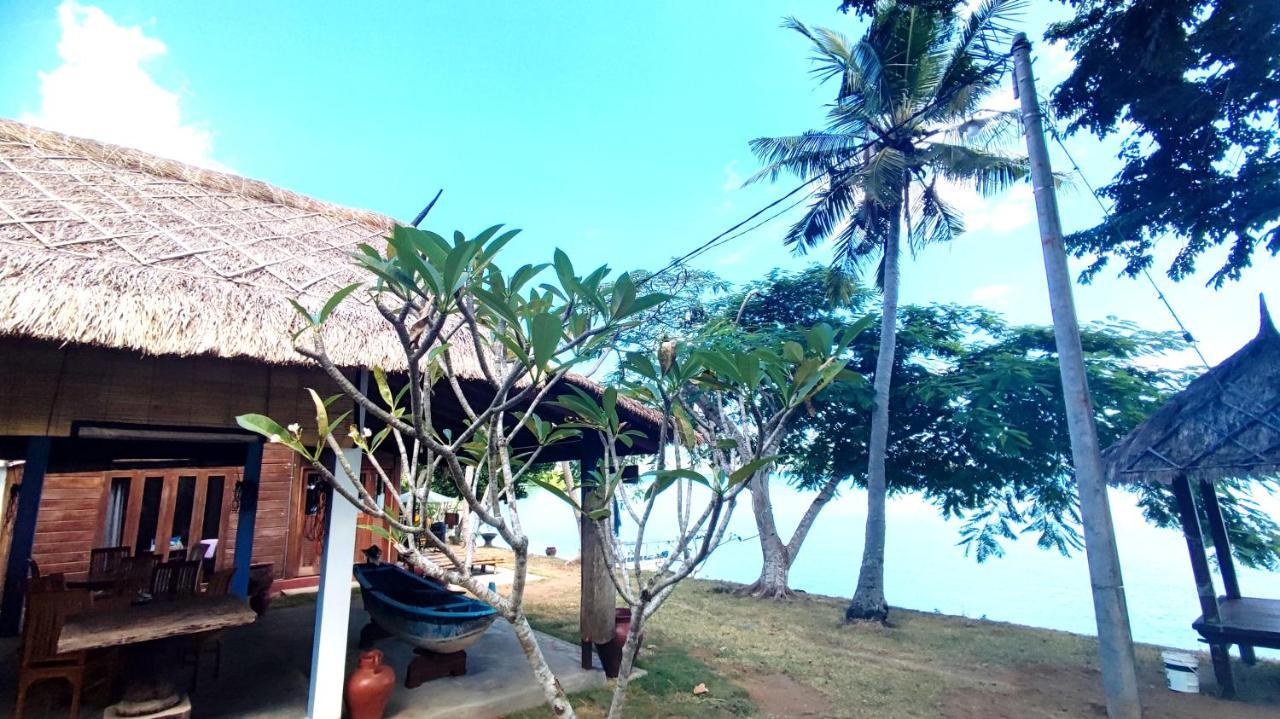Khabita Beach Resort Lembar  Екстериор снимка