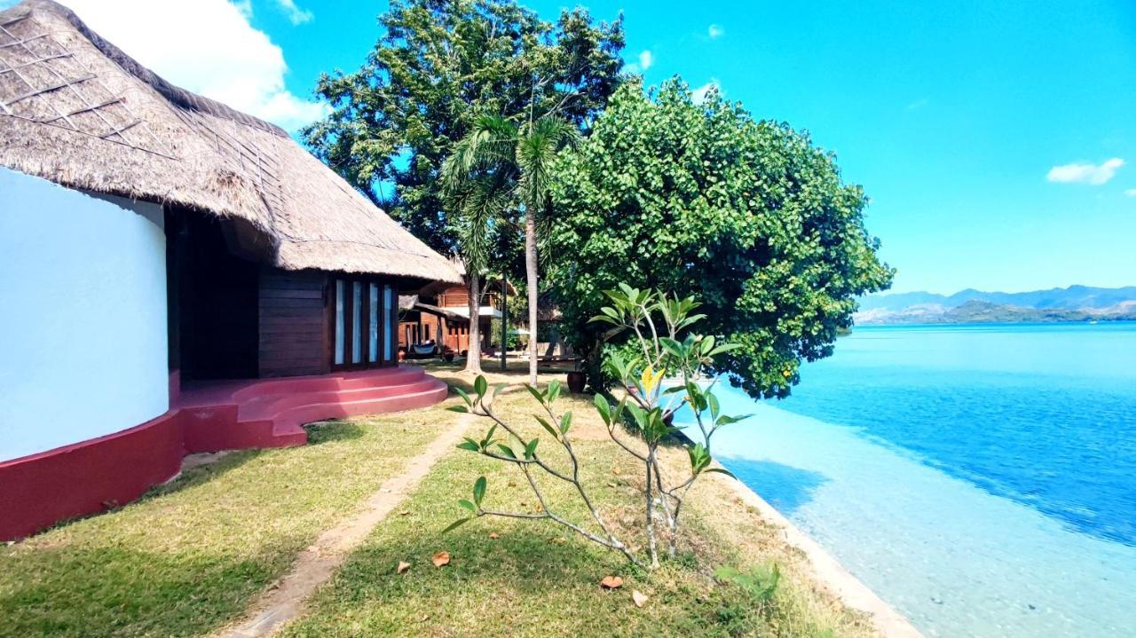 Khabita Beach Resort Lembar  Екстериор снимка