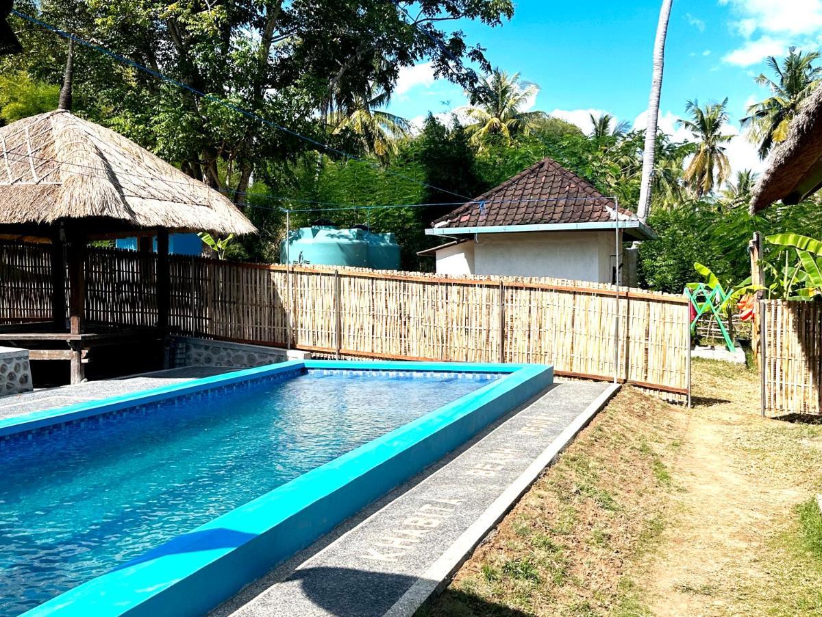 Khabita Beach Resort Lembar  Екстериор снимка