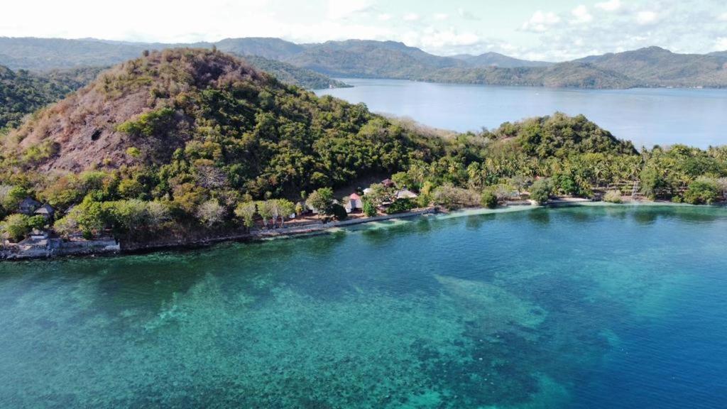 Khabita Beach Resort Lembar  Екстериор снимка